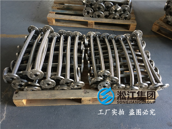 金属软接头在管道中的作用是否主要就是抗震？