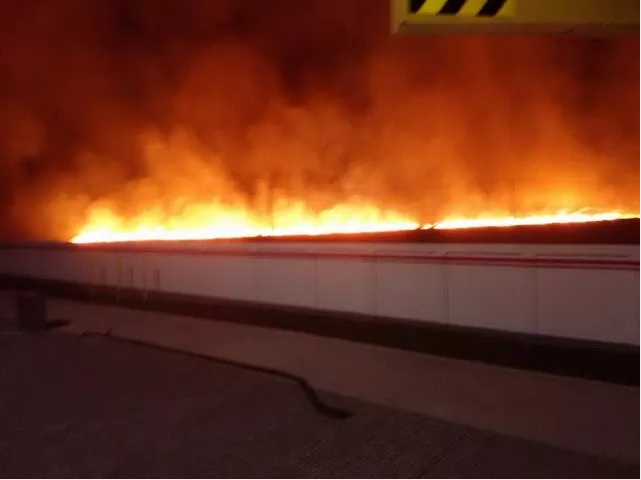 暖气地热金属软接头：辽阳输油站站外着火了！