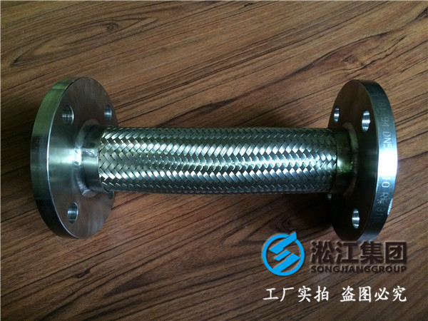 鹤管装车不如现场金属软接头使用方便 金属软接头