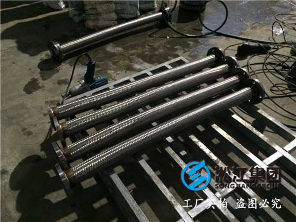 储罐根部的金属软接头是安装在双阀中间还是安装在双阀以后（.外侧）？