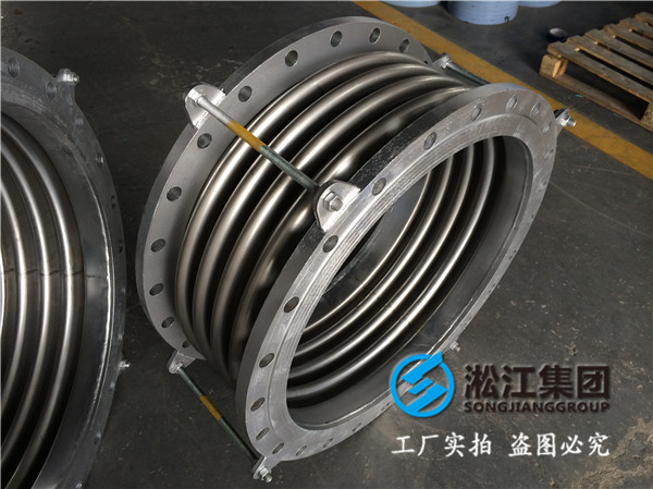 波纹金属软管补偿器、膨胀节的材质？