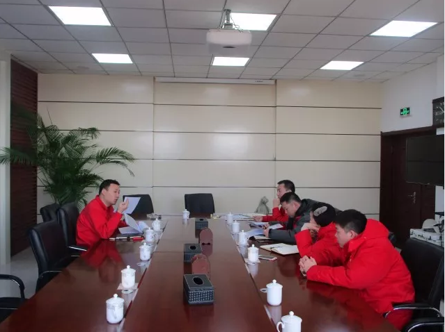 空气增压泵金属软接头：召开漠大二线投产跟球准备动员会