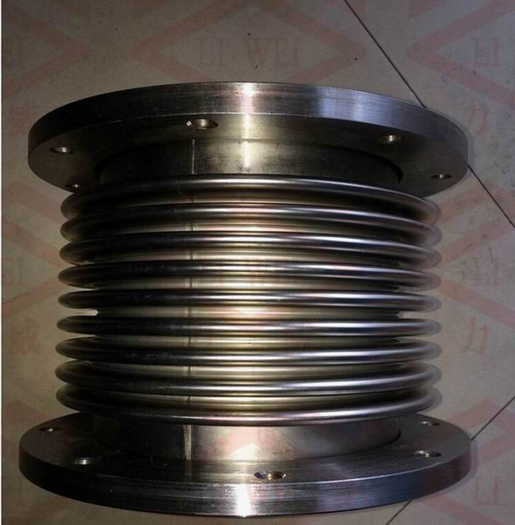 管道系统中金属波纹补偿器作用是什么？